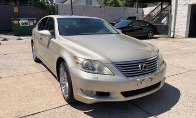 2011 Lexus LS 460