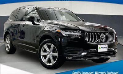 2023 Volvo XC90 Core Bright Theme