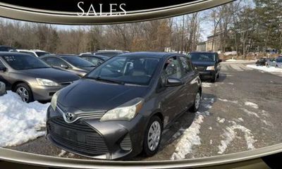 2017 Toyota Yaris L LE SE