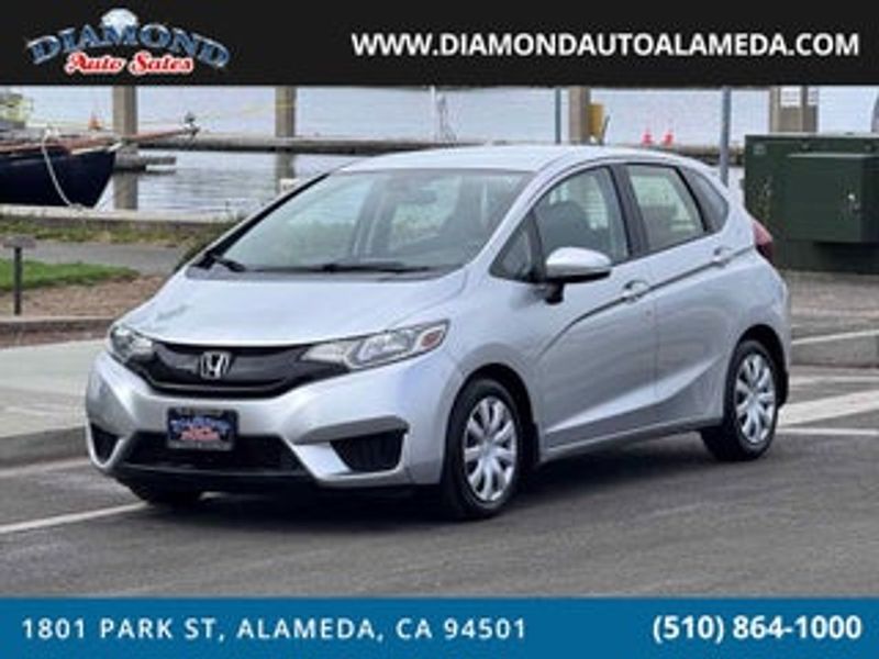 2016 Honda FIT — a typically priced live listing