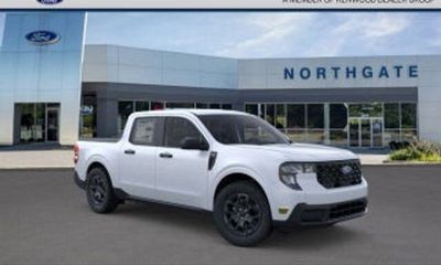 2024 Ford Maverick XL