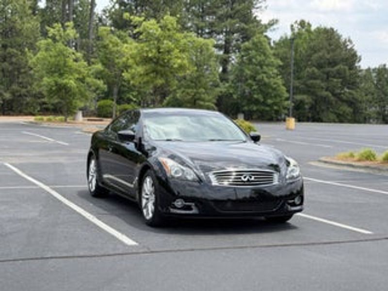 2014 Infiniti Q60 — a typically priced live listing
