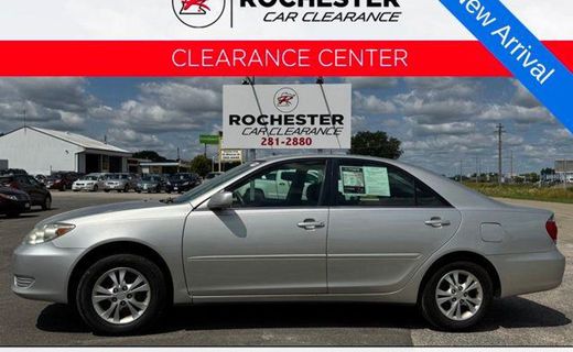 2005 Toyota Camry LE