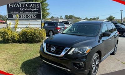2020 Nissan Pathfinder SV