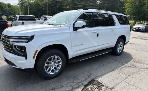 2026 Chevrolet Suburban LT