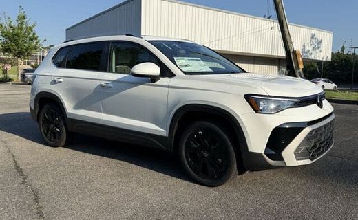 2026 Volkswagen Taos SE