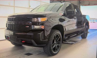 2021 Chevrolet Silverado Trail Boss Custom