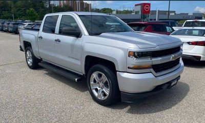 2018 Chevrolet Silverado Custom