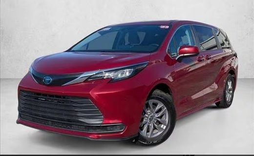 2023 Toyota Sienna LE