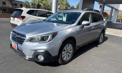 2018 Subaru Outback Premium ES