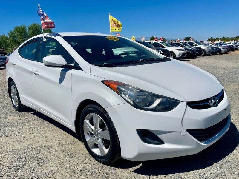 2013 Hyundai Elantra — a typically priced live listing