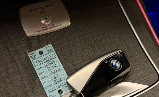 2026 BMW X7 Alpina XB7