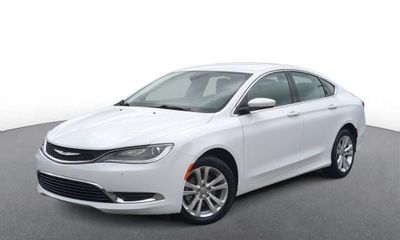2016 Chrysler 200 Limited