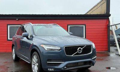 2018 Volvo XC90 Momentum