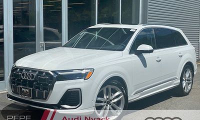 2025 Audi Q7 Quattro Premium Plus