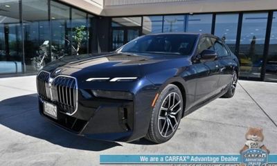 2025 BMW 740I xDrive