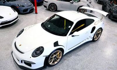 2016 Porsche 911 RS