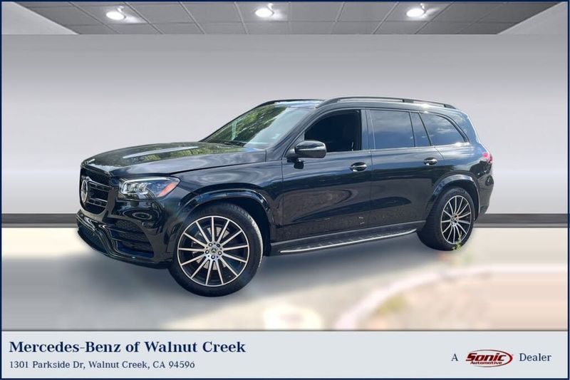 2022 Mercedes Benz GLS — a typically priced live listing