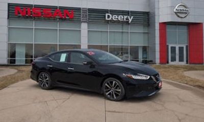 2023 Nissan Maxima SL