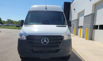 2025 Mercedes-Benz Sprinter 907 VS30
