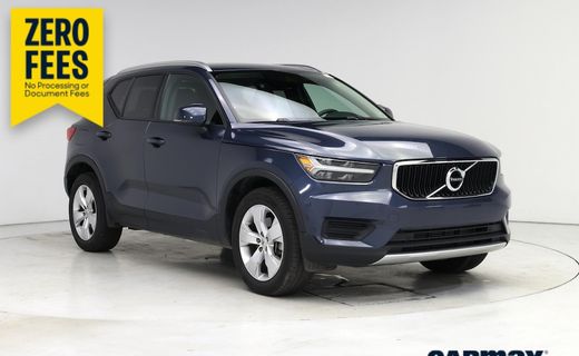 2022 Volvo XC40 Momentum