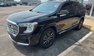 2024 GMC Terrain Denali