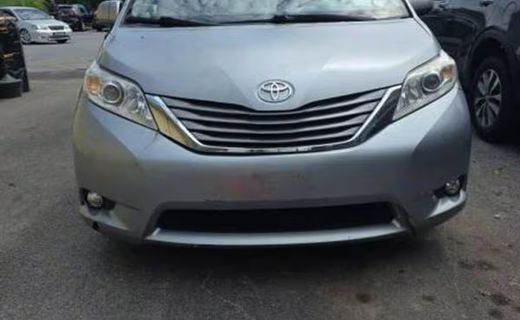 2014 Toyota Sienna XLE