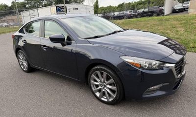 2018 Mazda MAZDA3 Touring