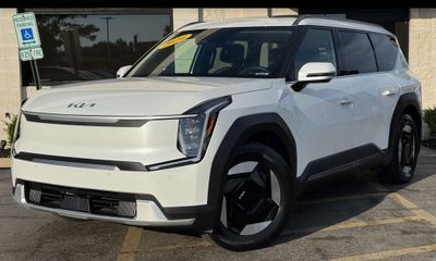 2024 Kia EV9 Wind