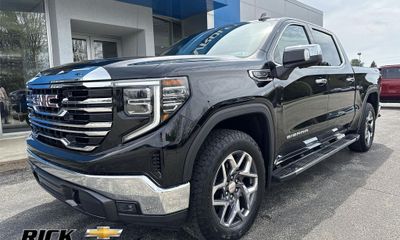 2022 GMC Sierra SLT
