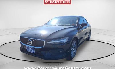2021 Volvo S60 Momentum