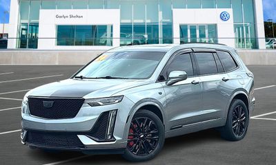 2024 Cadillac XT6 Sport