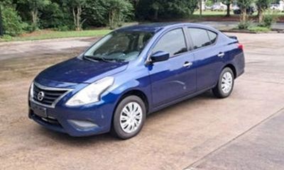 2019 Nissan Versa SV
