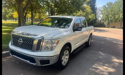 2018 Nissan Titan SV