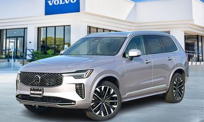 2026 Volvo XC90 Plus Bright