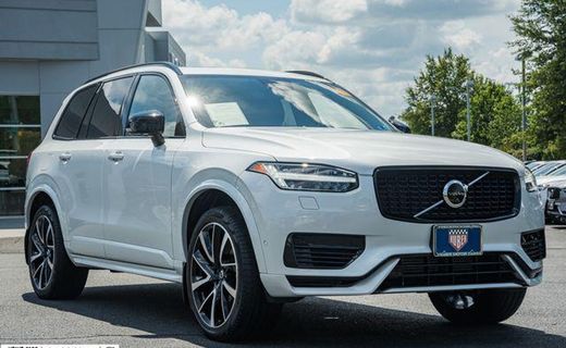 2023 Volvo XC90 Ultimate Dark