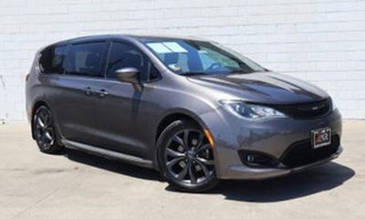2018 Chrysler Pacifica Touring Plus
