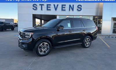 2026 Ford Expedition Active