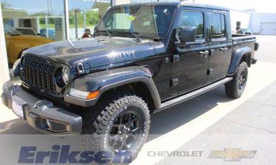 2024 Jeep Gladiator Sport