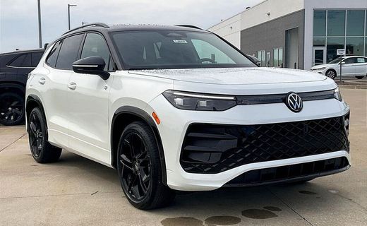 2026 Volkswagen Tiguan SE Black