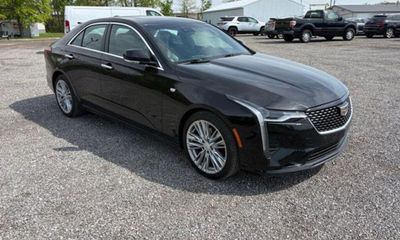 2023 Cadillac CT4 Premium Luxury