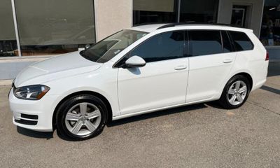 2015 Volkswagen Golf Sportwagen