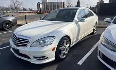2011 Mercedes-Benz S-Class S550 4 Matic