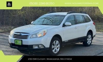 2010 Subaru Outback Base