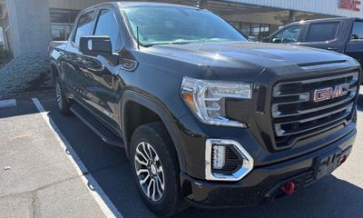 2021 GMC Sierra AT4