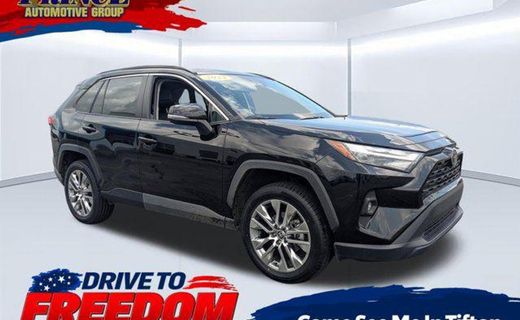 2023 Toyota RAV4 XLE Premium