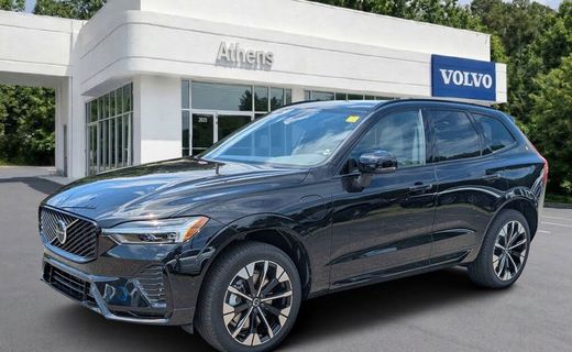 2026 Volvo XC60 Plus Dark