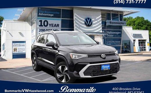 2025 Volkswagen Taos 4MOTION SE