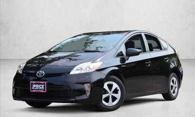 2013 Toyota Prius TWO