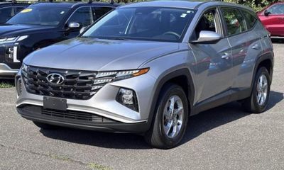 2023 Hyundai Tucson SE